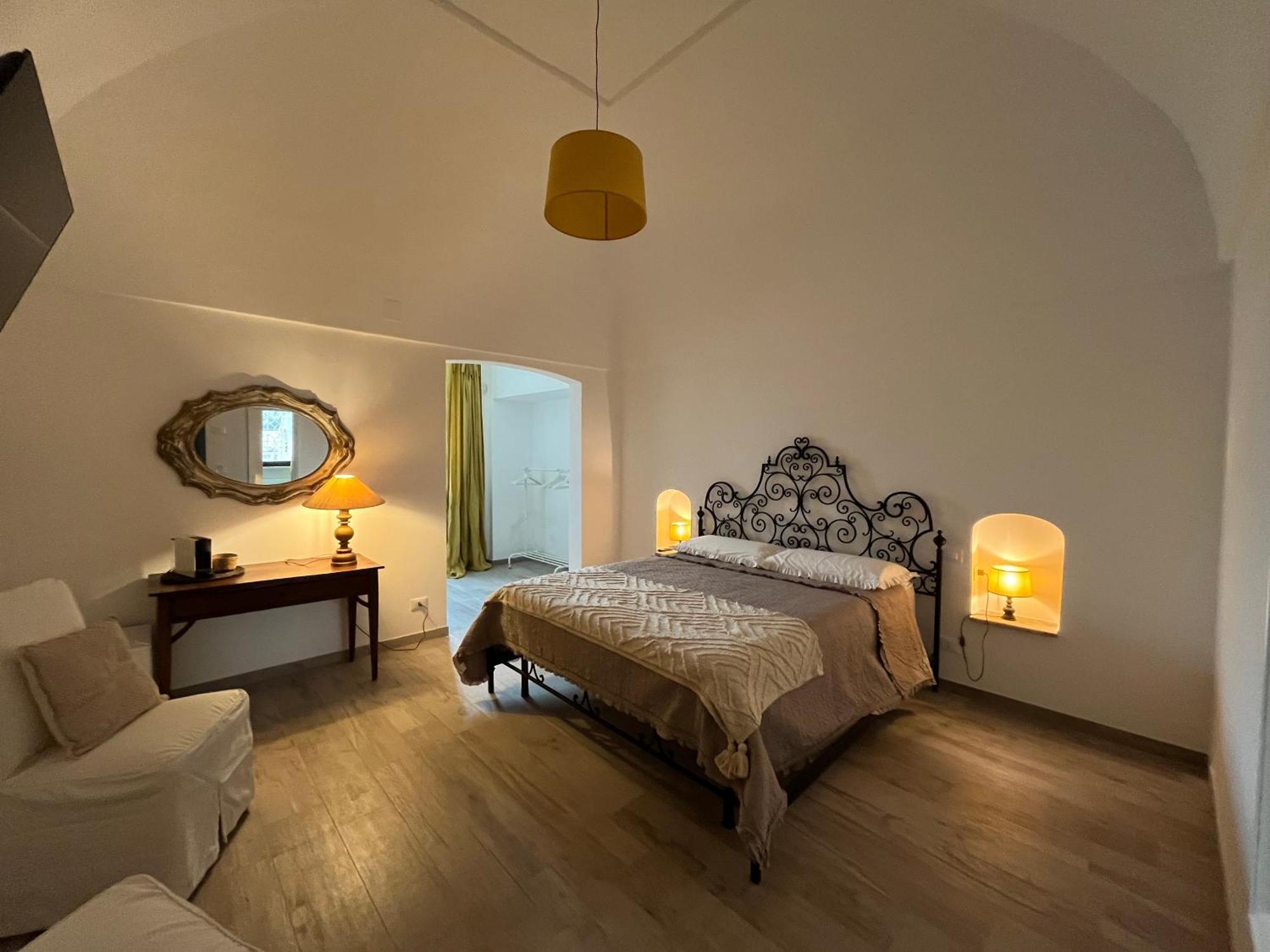 Dimora San Michele Hotel Castellana Grotte Exterior photo